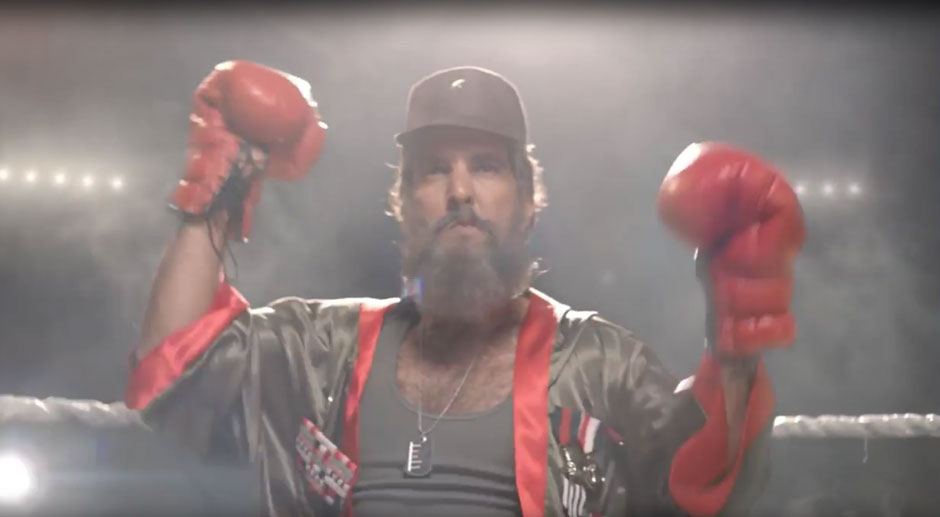 Tal Ami - Acting as boxing Fidel (Castro). Tamnoon fashion network campaign | 2016 (2/3)